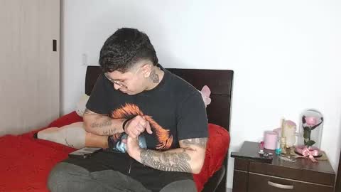 Auro and Santiago online show from 02.13.25