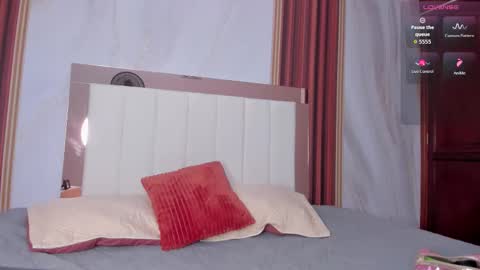 doll_daisy_ online show from 11.07.25