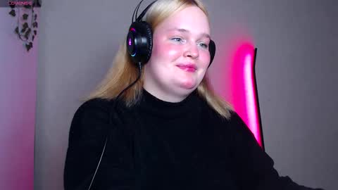 Miss Rose online show from 10.25.25