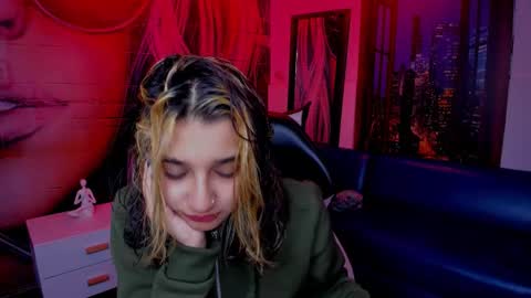 Dolly pocket online show from 03.03.26