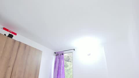 dolly walker online show from 10.04.25