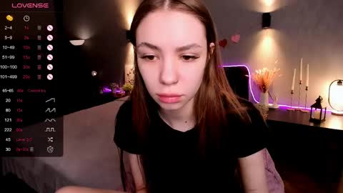 Snapshot of dollypully chatting on 05.20.26 Milli online show from 05.20.26
