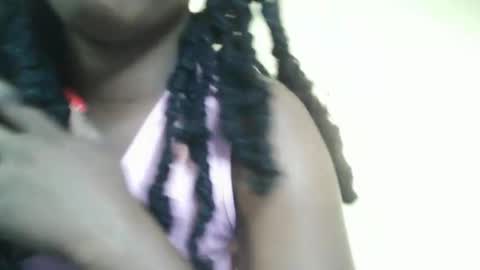 Snapshot of dollzues chatting on 11.23.25 dollzues online show from 11.23.25