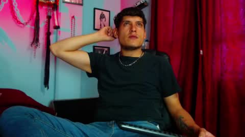 Diego Castell online show from 03.25.26