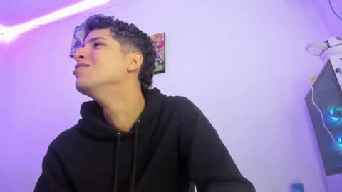 Snapshot of domi_master chatting on 02.01.25 MASTER online show from 02.01.25