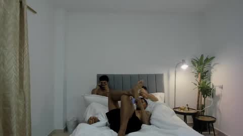 Snapshot of domi_master chatting on 03.11.25 MASTER online show from 03.11.25