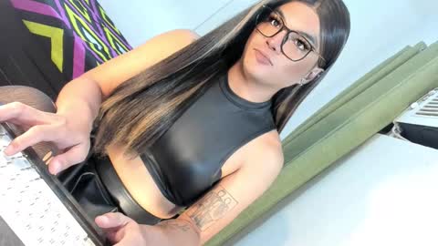 ANGELA online show from 10.16.25