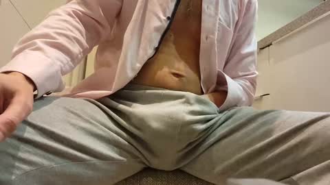 Snapshot of dominance chatting on 12.08.24 Master Dominance online show from 12.08.24