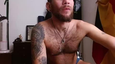 Logan - INDEPENDET MODEL online show from 04.01.26