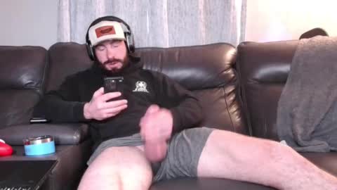 Snapshot of dominatingher69 chatting on 01.31.25 dominatingher69 online show from 01.31.25