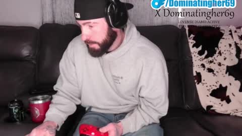 Snapshot of dominatingher69 chatting on 02.12.25 dominatingher69 online show from 02.12.25