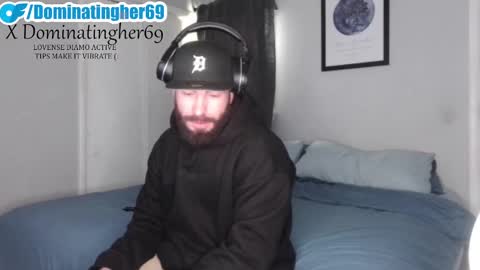 Snapshot of dominatingher69 chatting on 02.19.25 dominatingher69 online show from 02.19.25