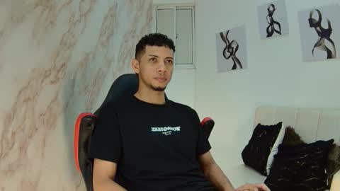 Dominic online show from 03.04.26