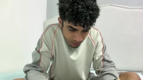 Snapshot of dominic_brand chatting on 11.22.25 Brandon online show from 11.22.25