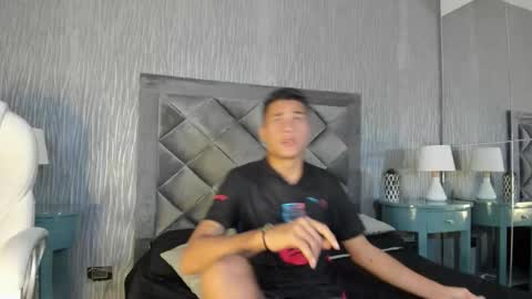 Snapshot of dominic_burk chatting on 11.07.25 dominic_burk online show from 11.07.25