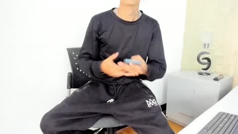 Snapshot of dominic_foox chatting on 02.02.26 Dominic foox online show from 02.02.26