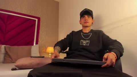 Snapshot of dominic_foox chatting on 03.03.26 Dominic foox online show from 03.03.26