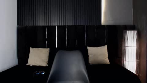 Snapshot of dominic_ghost chatting on 09.10.25 Dominic online show from 09.10.25