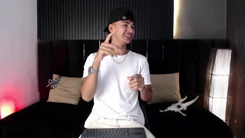 Snapshot of dominic_ghost chatting on 10.15.25 Dominic online show from 10.15.25