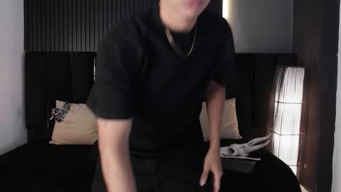 Snapshot of dominic_ghost chatting on 10.27.25 Dominic online show from 10.27.25