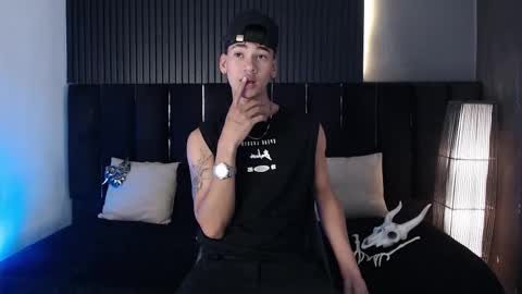 Snapshot of dominic_ghost chatting on 10.30.25 Dominic online show from 10.30.25