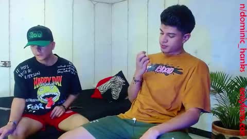 Snapshot of dominic_hanks chatting on 01.25.25 DOMINIC AND ANDREW online show from 01.25.25