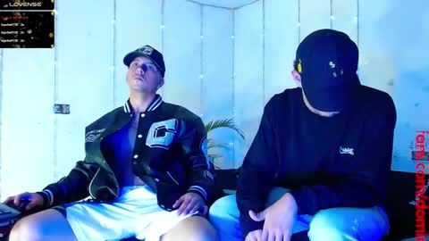 Snapshot of dominic_hanks chatting on 03.11.25 DOMINIC AND ANDREW online show from 03.11.25