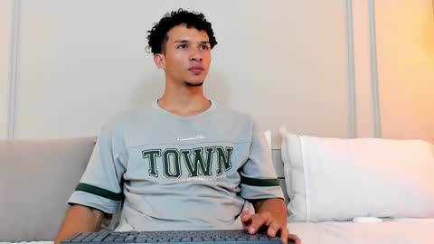 Snapshot of dominick_star chatting on 12.20.24 Dominick Star online show from 12.20.24