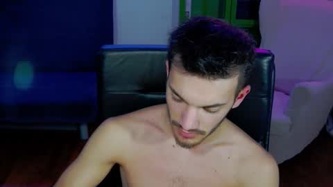 Snapshot of dominicvalente chatting on 11.03.25 dominicvalente online show from 11.03.25