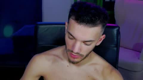 Snapshot of dominicvalente chatting on 11.08.25 dominicvalente online show from 11.08.25