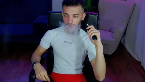 Snapshot of dominicvalente chatting on 11.09.25 dominicvalente online show from 11.09.25