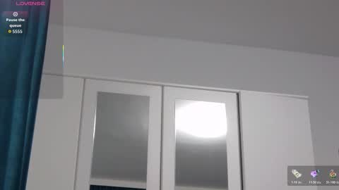 Snapshot of dominicvalente chatting on 11.24.25 dominicvalente online show from 11.24.25