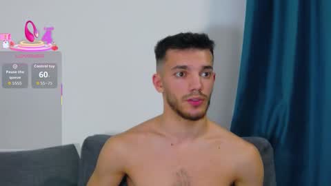 Snapshot of dominicvalente chatting on 11.29.25 dominicvalente online show from 11.29.25