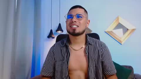 Snapshot of dominikvega chatting on 06.19.26 Dominik online show from 06.19.26