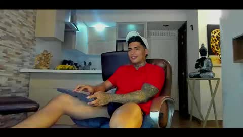 Only fans Ronnie col---InstaRonniecolleman  online show from 11.13.25