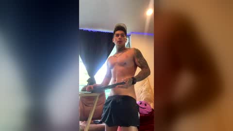 Snapshot of dominiofit chatting on 06.27.26 Only fans Ronnie col---InstaRonniecolleman online show from 06.27.26
