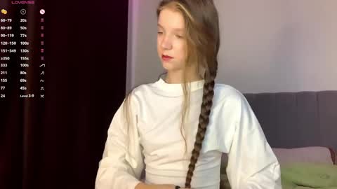 Kira online show from 04.30.26