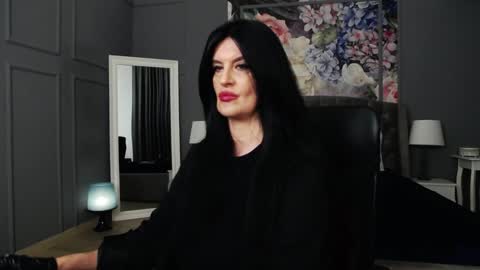 Dom Melisa online show from 12.21.24