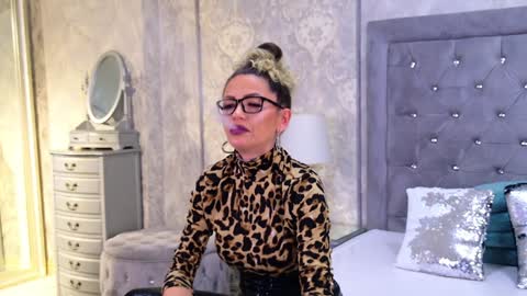 Donna online show from 01.10.25