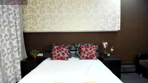 Donna On GMT2 Mon-Fri 3-9 AM online show from 12.05.24