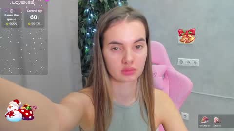 Snapshot of donnaaa_evans chatting on 12.16.24 Donna On GMT2 Mon-Fri 3-9 AM online show from 12.16.24