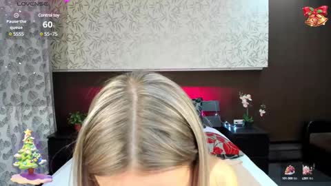 Snapshot of donnaaa_evans chatting on 01.07.25 Donna On GMT2 Mon-Fri 3-9 AM online show from 01.07.25