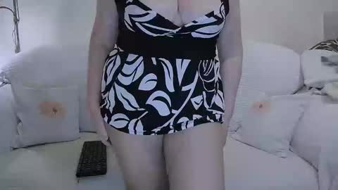 Erica online show from 03.12.25