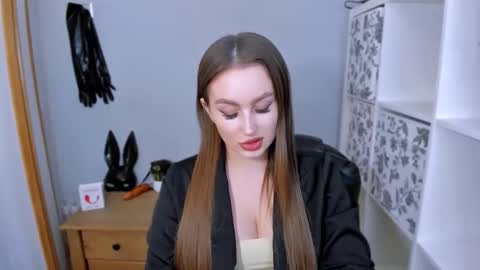 DonnaSensual online show from 01.06.26