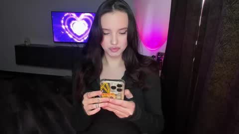 Dora Charmer online show from 03.15.26