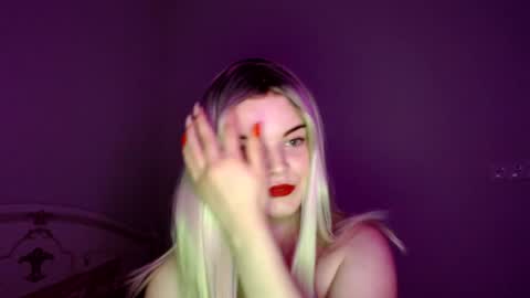 Snapshot of doratixx0 chatting on 04.22.26 dorati online show from 04.22.26