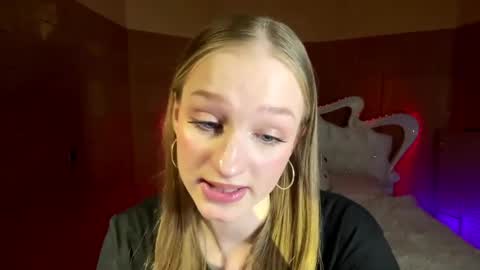 Anika online show from 04.04.26