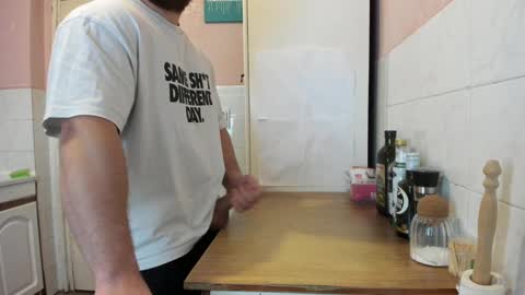 Snapshot of doriancretu95 chatting on 01.02.25 menu below online show from 01.02.25