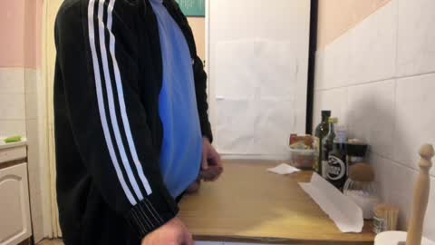 Snapshot of doriancretu95 chatting on 01.16.25 menu below online show from 01.16.25