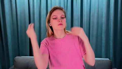 Snapshot of doriscortez chatting on 02.12.26 Emma online show from 02.12.26